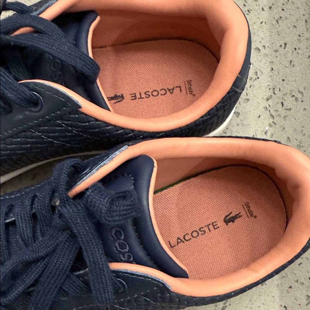 Lacoste women Navy and Gold Sneakers - Picture 6 of 6